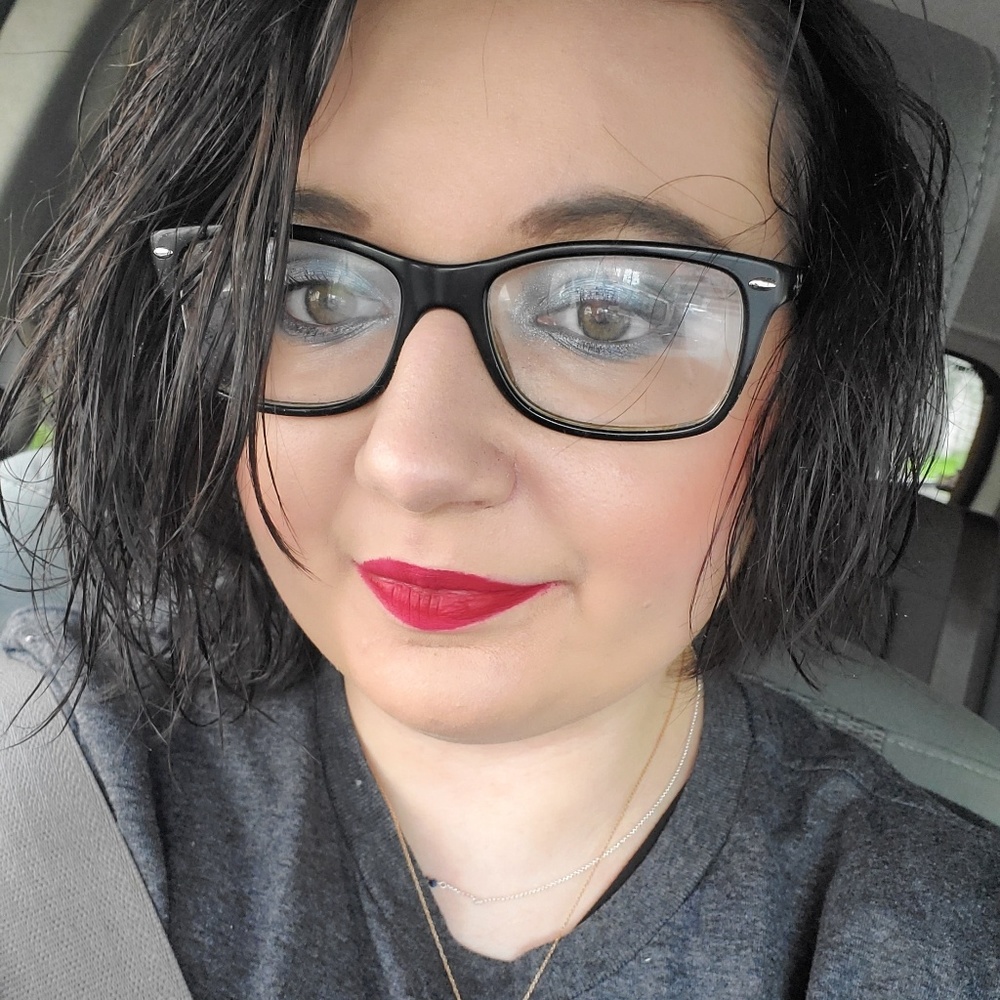 Meet your Posher, Jazmin